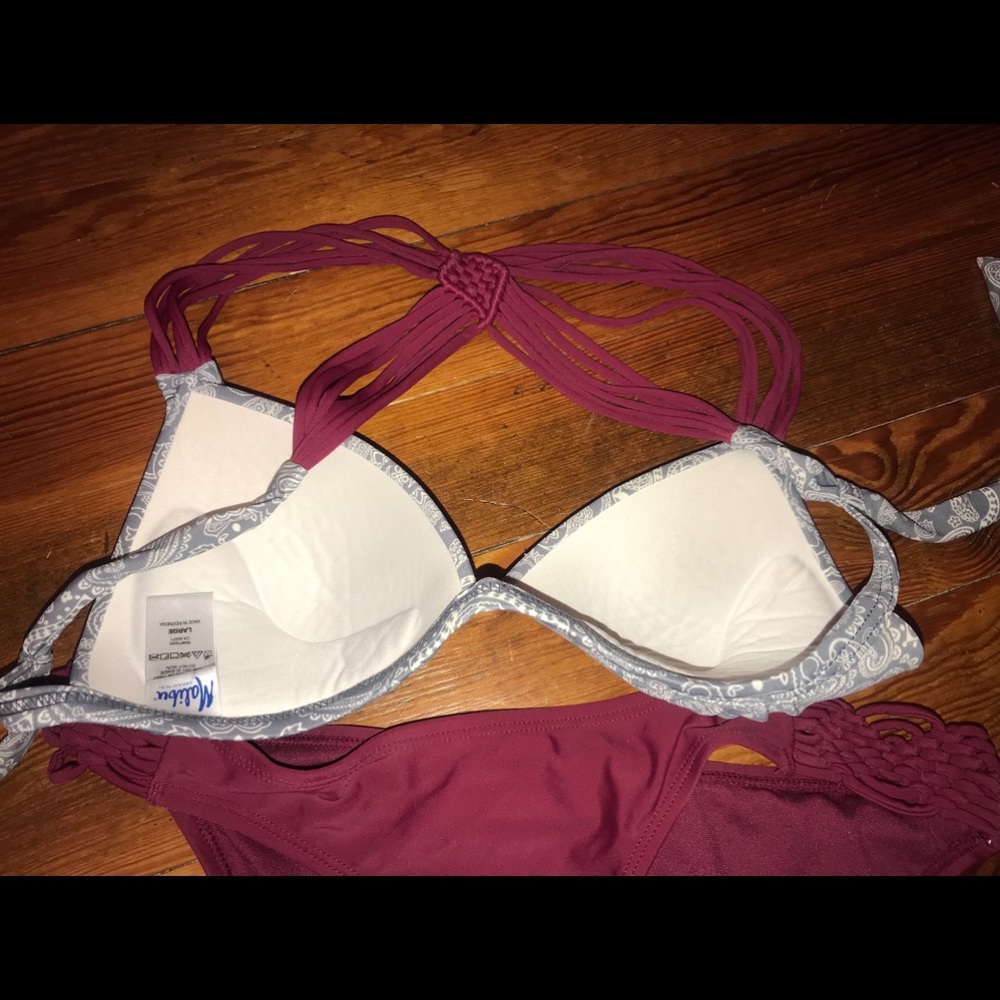 Two piece bikini - Picture 3 of 3